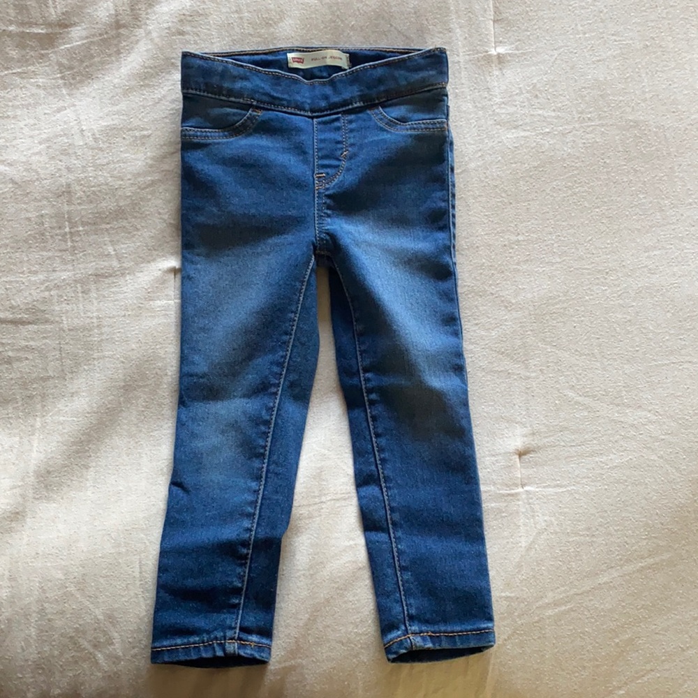 Levi Pull On Jeggings
